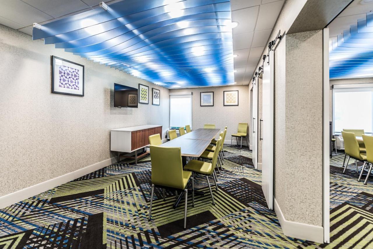 Holiday Inn Express Flint-Campus Area By Ihg Eksteriør bilde
