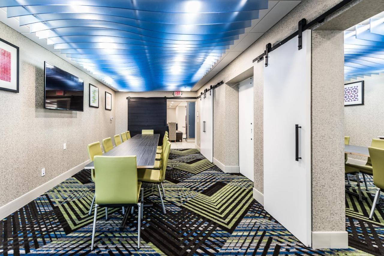 Holiday Inn Express Flint-Campus Area By Ihg Eksteriør bilde